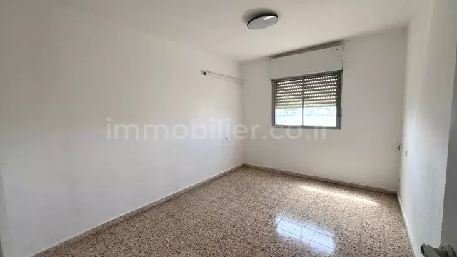 Apartment 3 Rooms Ashdod Vav 342-IBL-6701