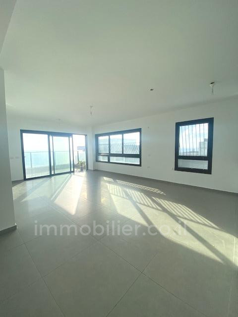 For rent Apartment Bat yam