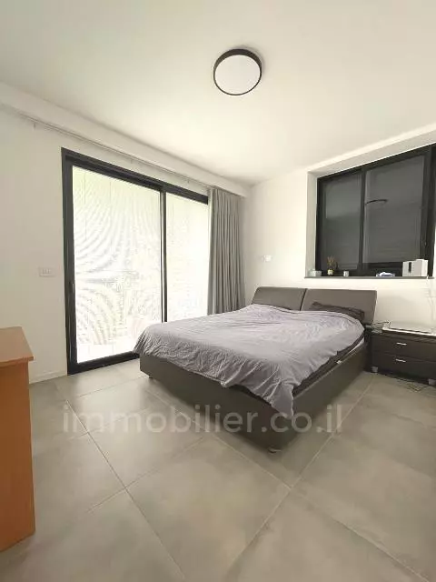 Apartment 3 Rooms Tel Aviv City center 342-IBL-6710