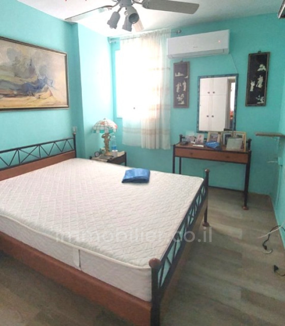 For sale Apartment Bat yam