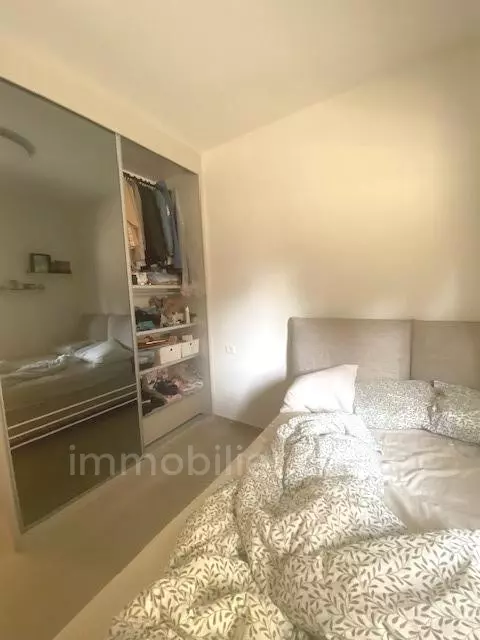 Duplex-Penthouse 3 Rooms Tel Aviv Montifiory 342-IBL-6715