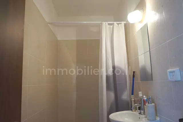 Apartment 2 Rooms Tel Aviv Ben-Yehuda 342-IBL-6719