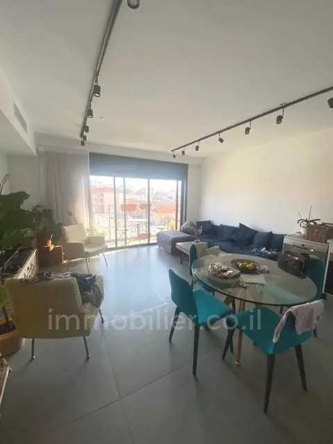 Duplex-Penthouse 3 rooms Tel Aviv Yaffo 342-IBL-6722