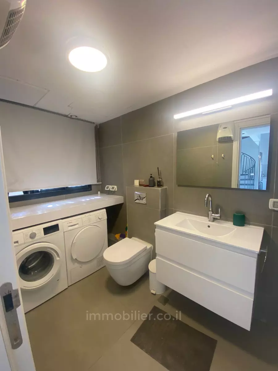 Duplex-Penthouse 3 rooms Tel Aviv Yaffo 342-IBL-6722