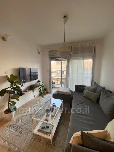 Apartment 2 rooms Tel Aviv Florentine 342-IBL-6744