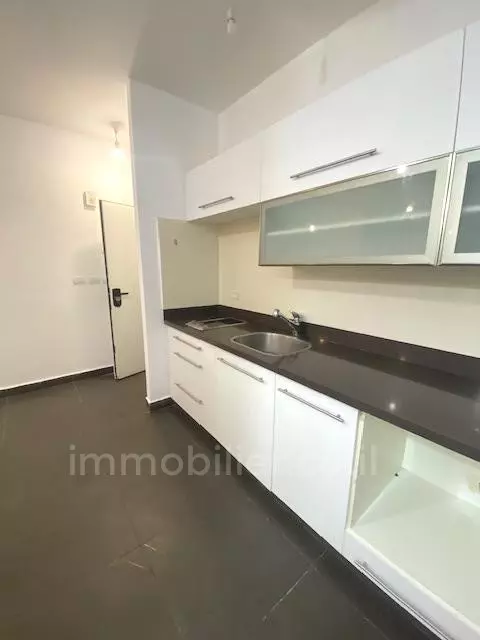 Apartment 2 rooms Tel Aviv Ben-Yehuda 342-IBL-6747