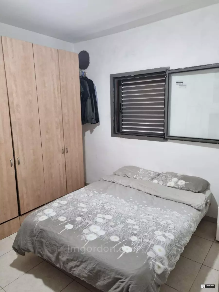 Apartment 3 rooms Tel Aviv Montifiory 357-IBL-1491