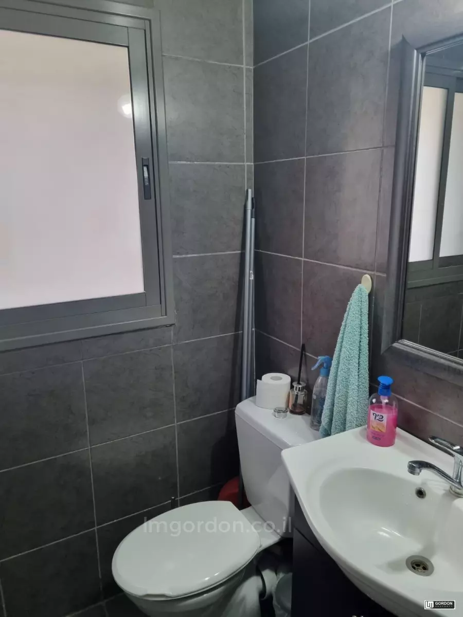 Apartment 3 rooms Tel Aviv Montifiory 357-IBL-1491