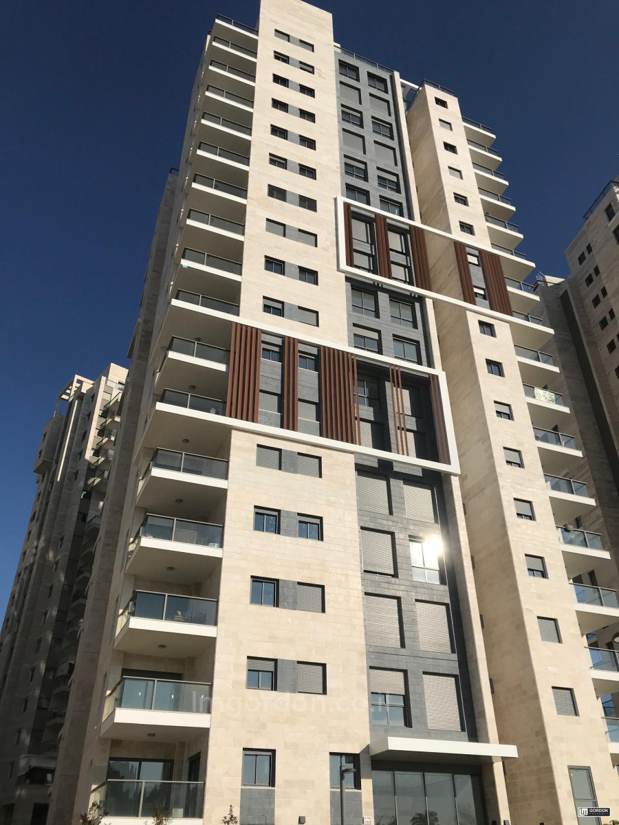 Apartment 4 Rooms Tel Aviv Yad Eliyahou 357-IBL-1495