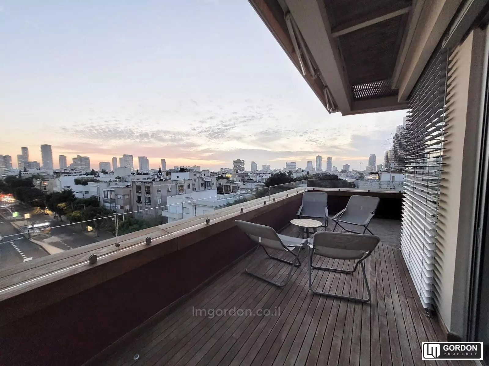 Penthouse 3 rooms Tel Aviv Habima 357-IBL-1499