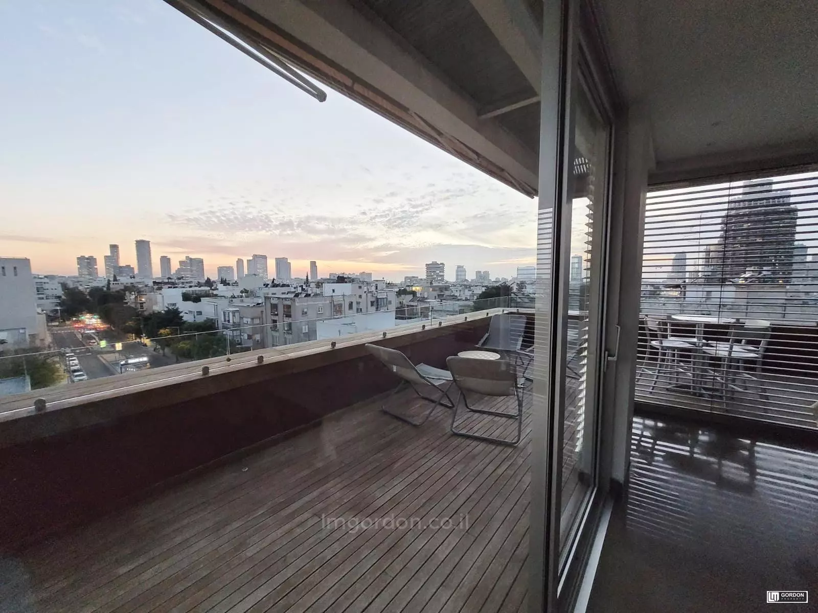 Penthouse 3 rooms Tel Aviv Habima 357-IBL-1499