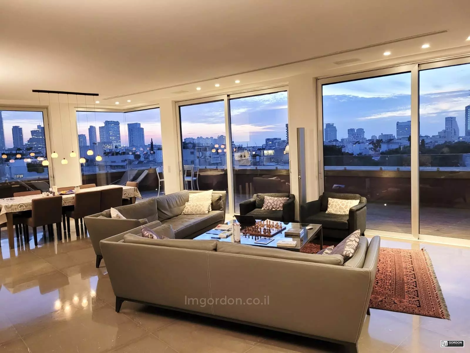 Penthouse 3 rooms Tel Aviv Habima 357-IBL-1499