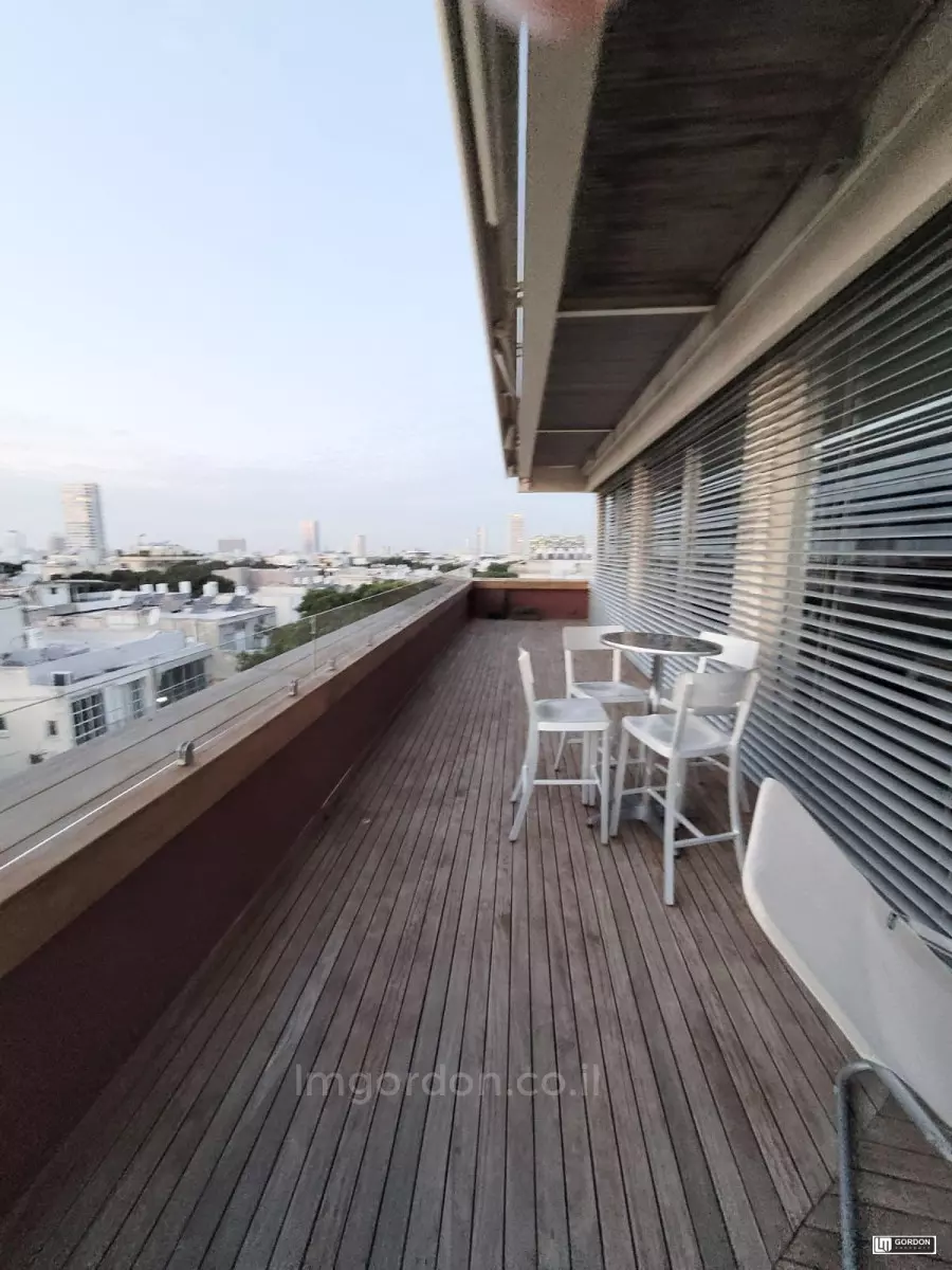 Penthouse 3 rooms Tel Aviv Habima 357-IBL-1499