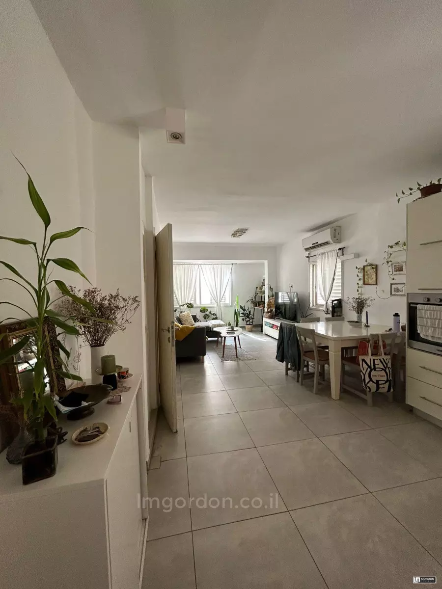 Apartment 1 rooms Tel Aviv quarter of the sea 357-IBL-1505