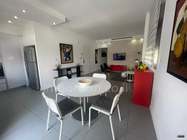 Rent Apartment Tel Aviv