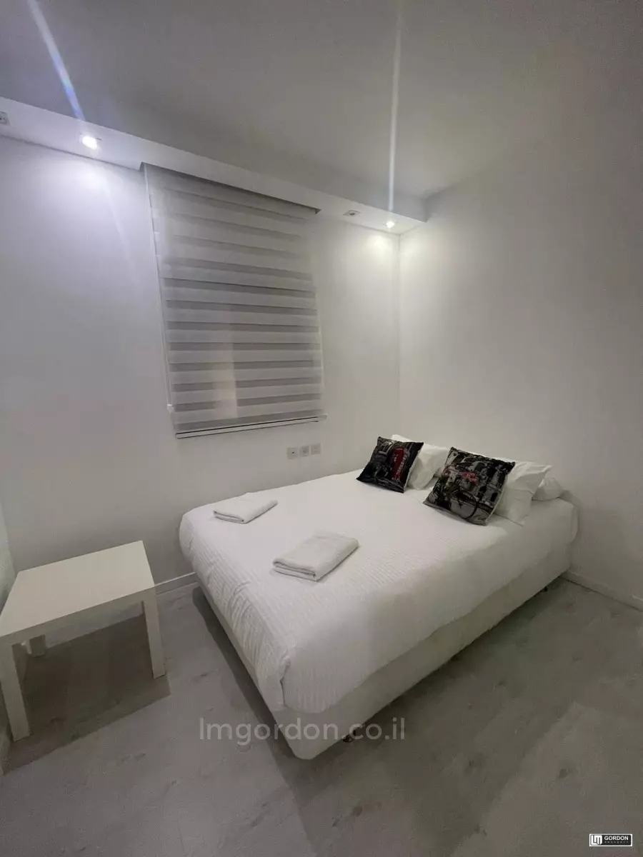 Apartment 3 rooms Tel Aviv Kerem Hatemanim 357-IBL-1507