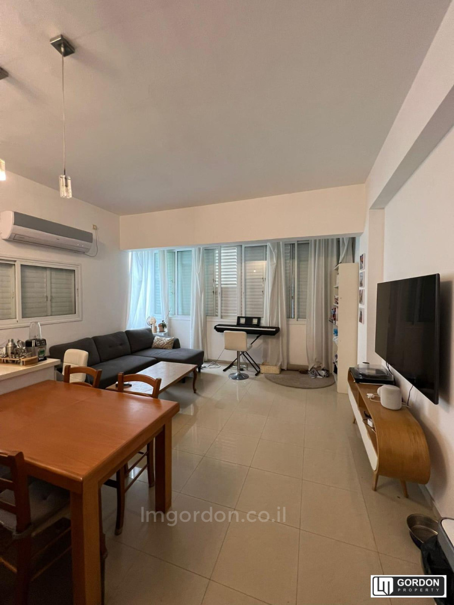 Apartment 3 Rooms Tel Aviv City center 357-IBL-1512