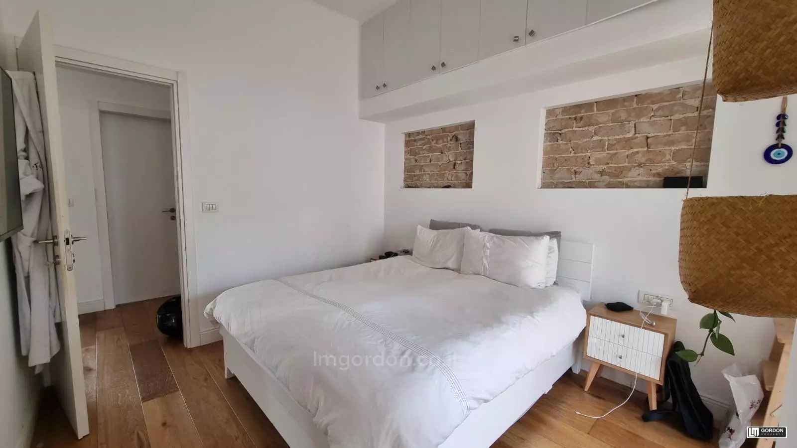 Apartment 3 rooms Tel Aviv City center 357-IBL-1519