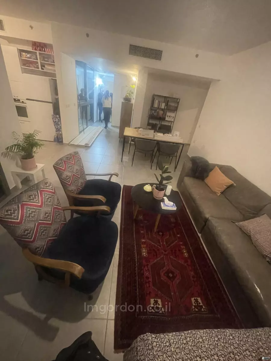 Apartment 4 rooms Tel Aviv Yad Eliyahou 357-IBL-1520