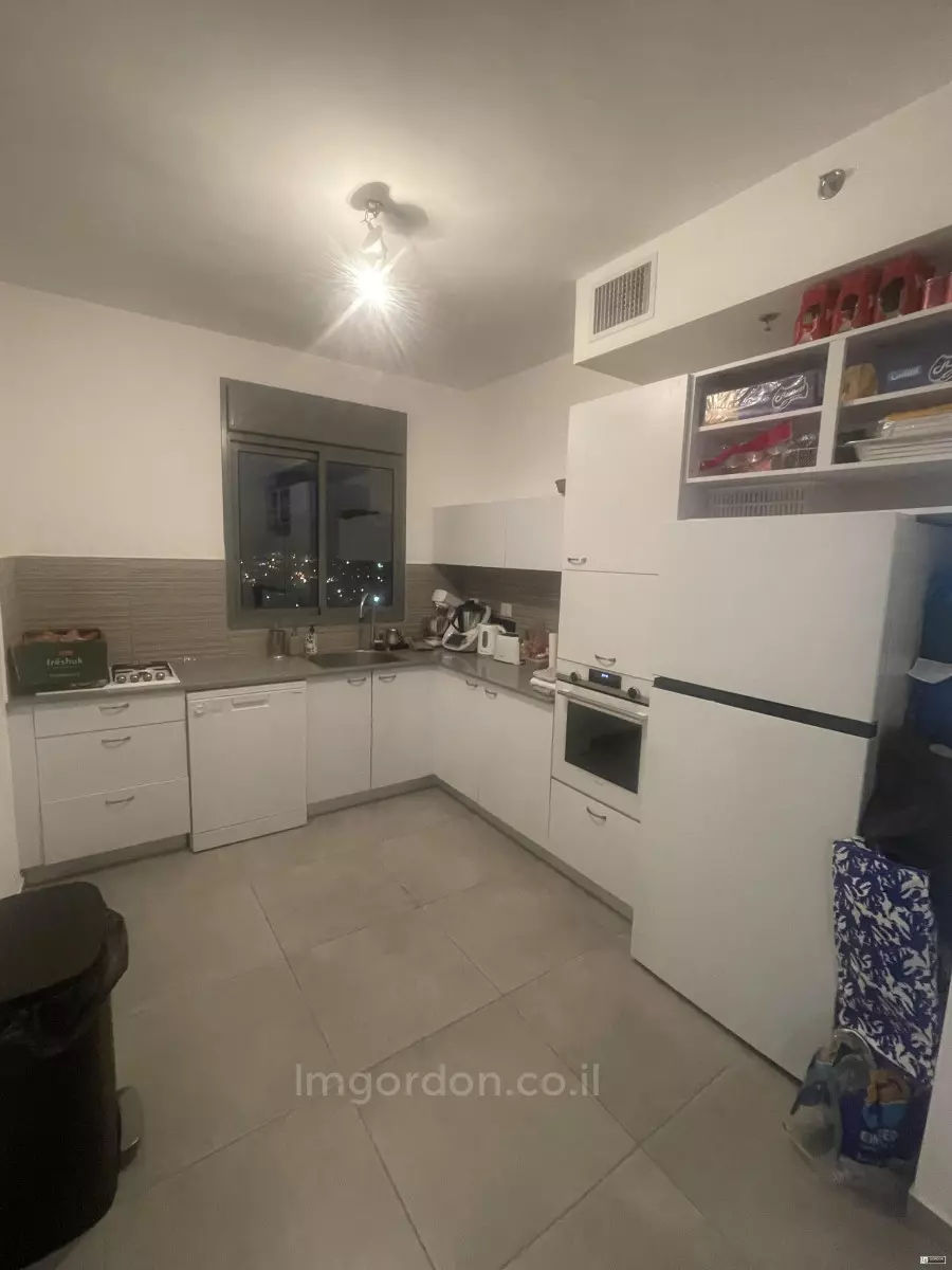 Apartment 4 rooms Tel Aviv Yad Eliyahou 357-IBL-1520