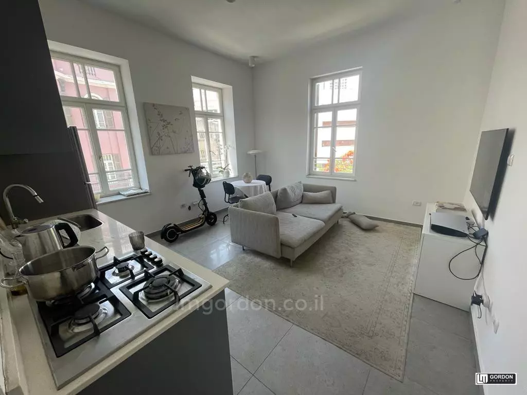 Apartment 3 rooms Tel Aviv Neve Tsedek 357-IBL-1523