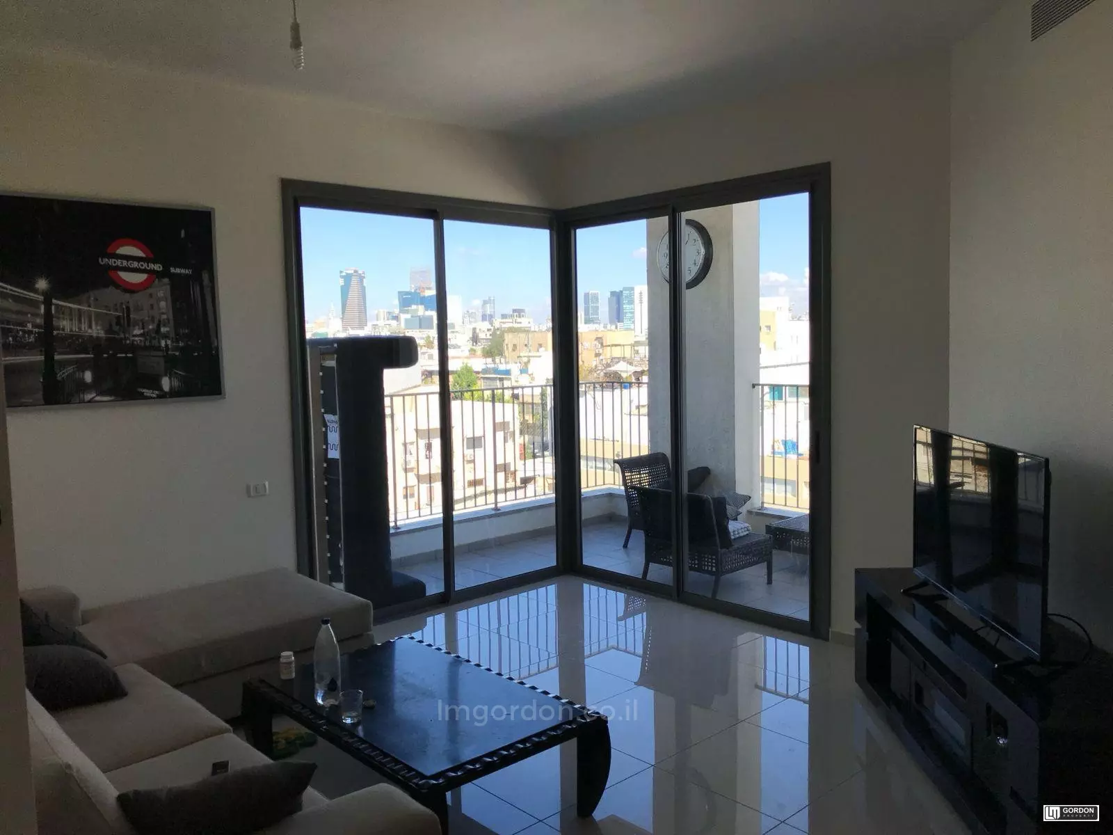 Mini-Penthouse 3 rooms Tel Aviv Florentine 357-IBL-1525