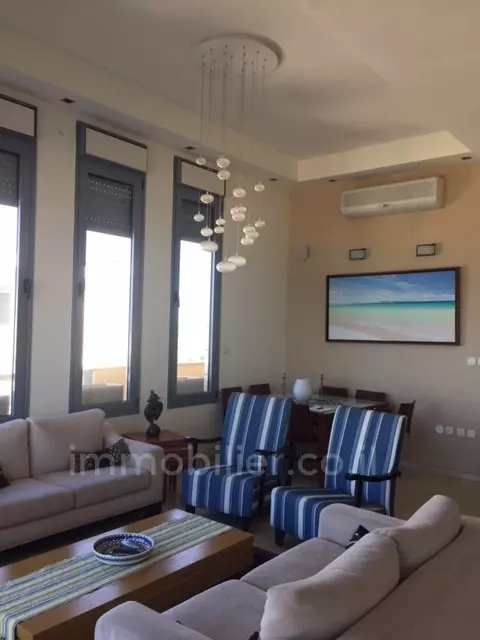 Penthouse 4 rooms Netanya Nat 600 368-IBL-365