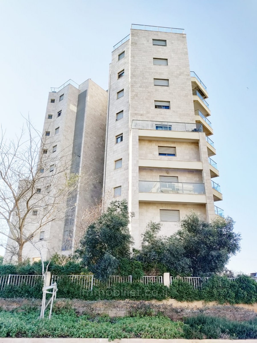 Apartment 5 Rooms Hadera Givat olga 379-IBL-261