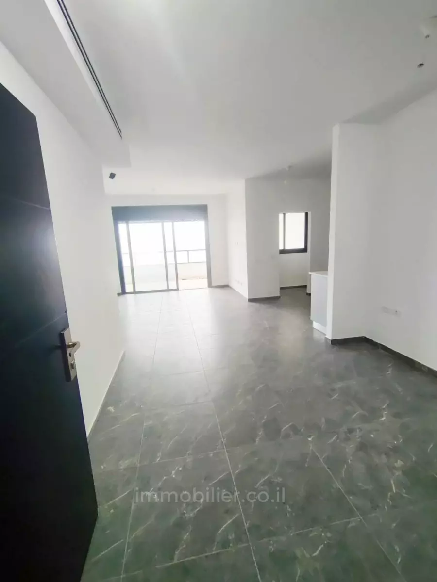 Apartment 3.5 rooms Hadera City center 379-IBL-267