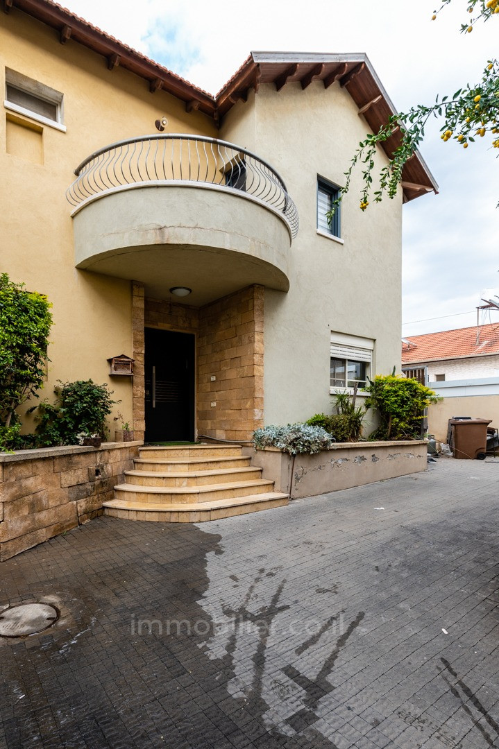Villa 6 Rooms Hadera Ha Otssar Area 379-IBL-268