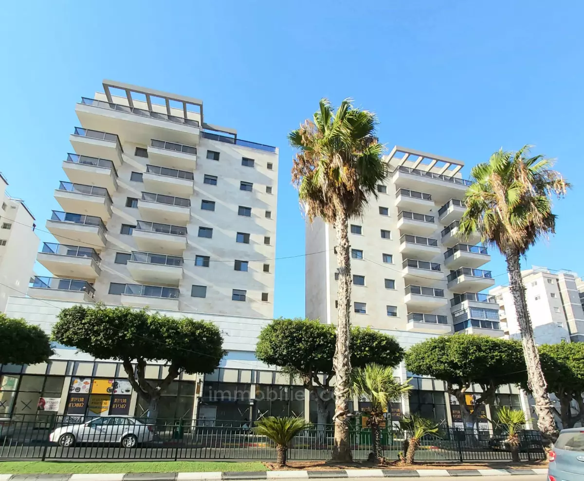 Apartment 3 Rooms Hadera City center 379-IBL-271