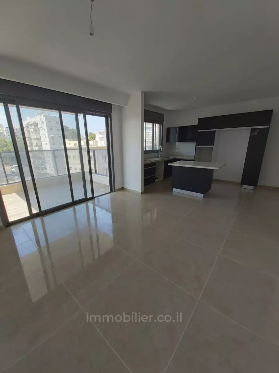 Apartment 3 Rooms Hadera City center 379-IBL-271