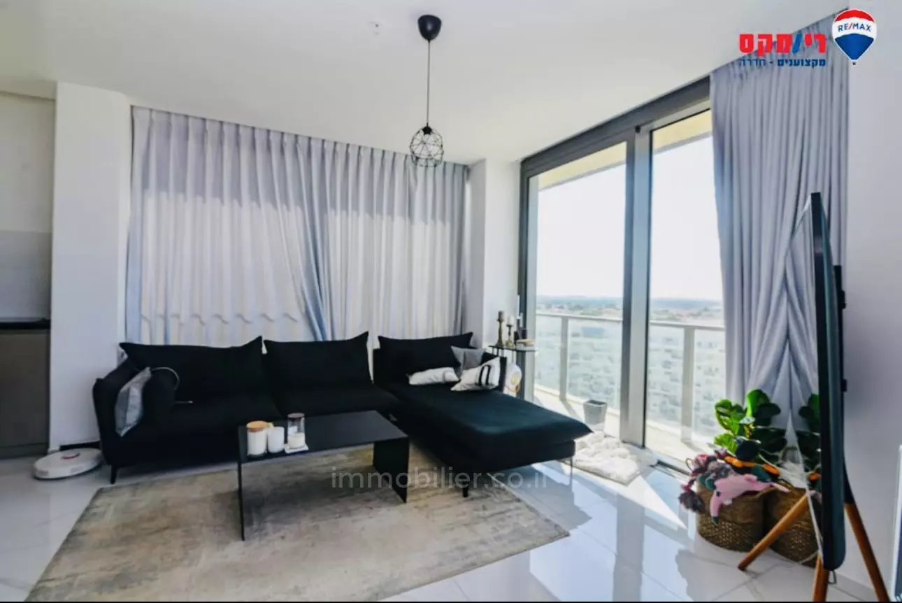 Apartment 4 Rooms Guivat olga Centre 379-IBL-287