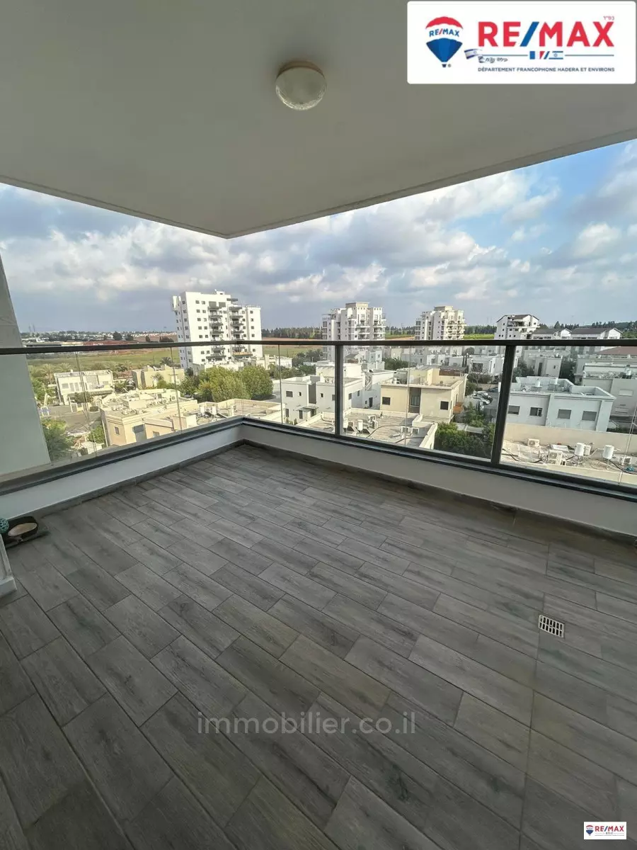 Apartment 4 rooms Hadera Park Area 379-IBL-327