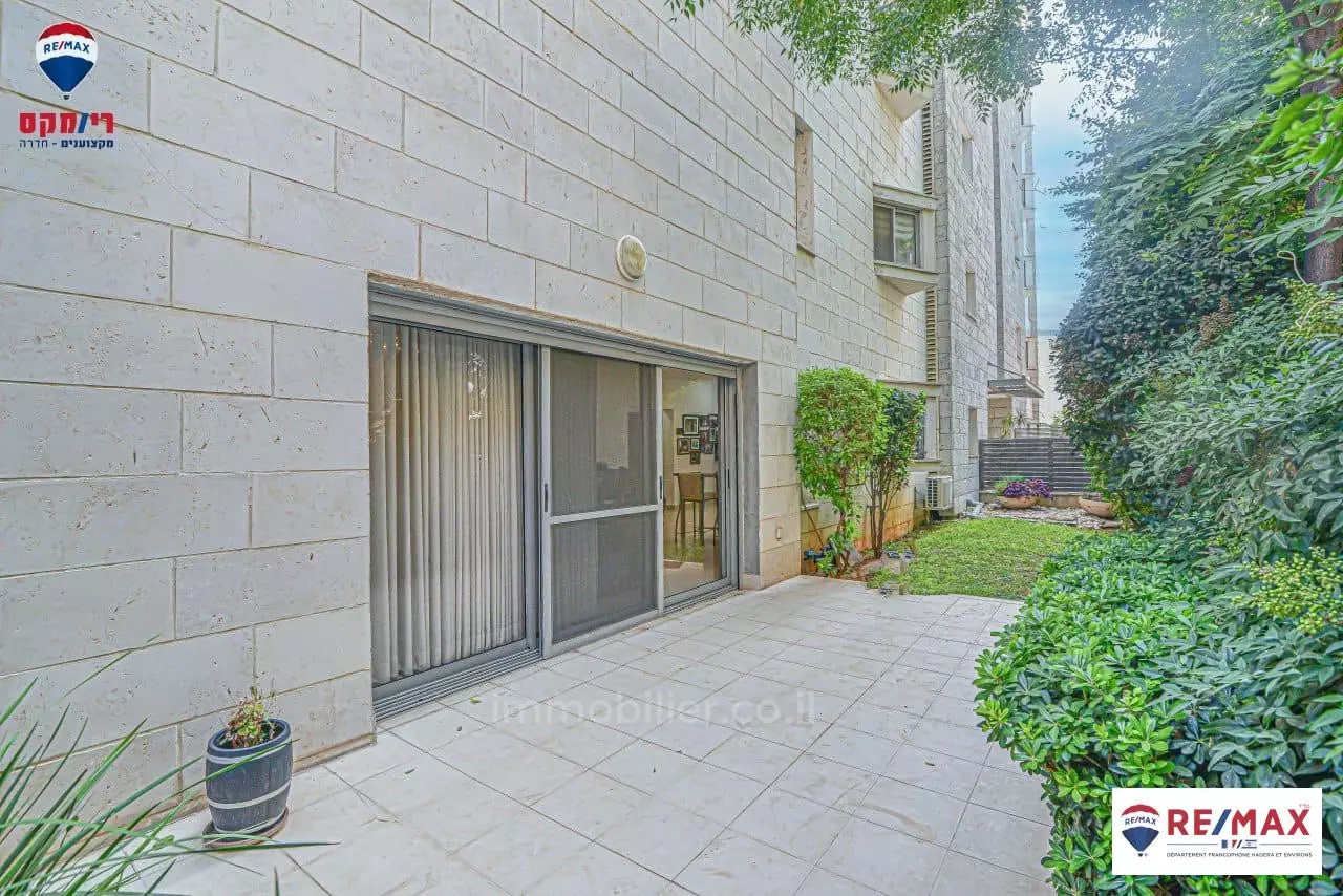 Ground floor 5 Rooms Hadera City center 379-IBL-332