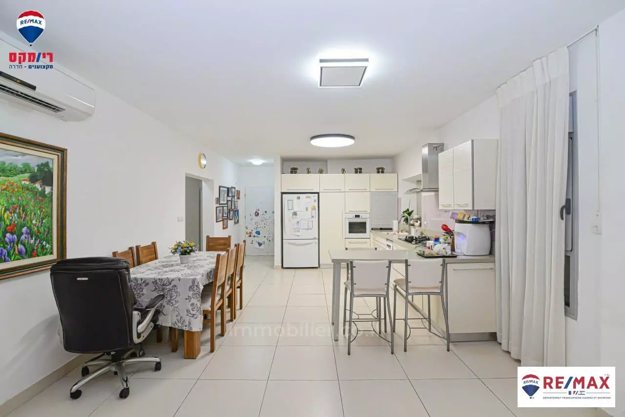 Ground floor 5 Rooms Hadera City center 379-IBL-332