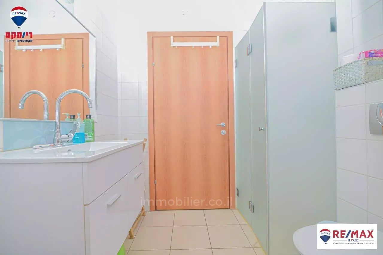 Ground floor 5 Rooms Hadera City center 379-IBL-332