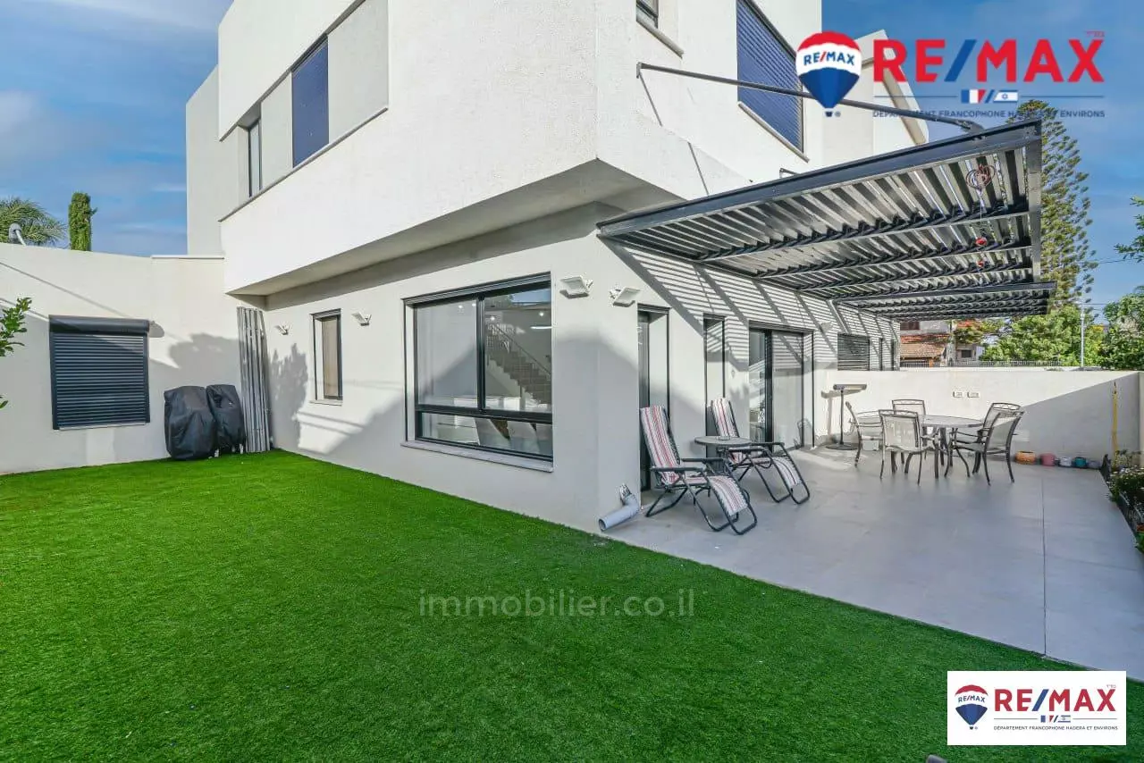 Villa 7 Rooms Hadera neve haim 379-IBL-354