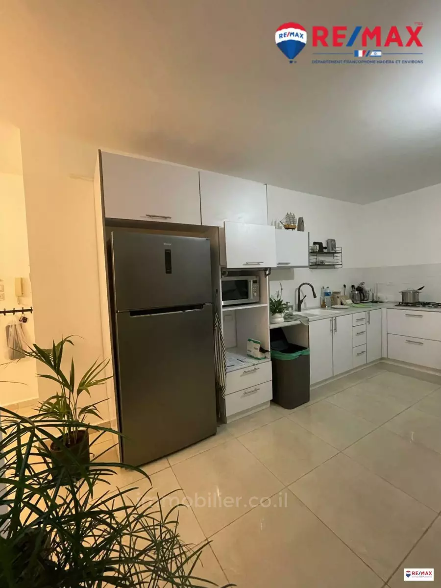 Apartment 4 Rooms Hadera City center 379-IBL-362