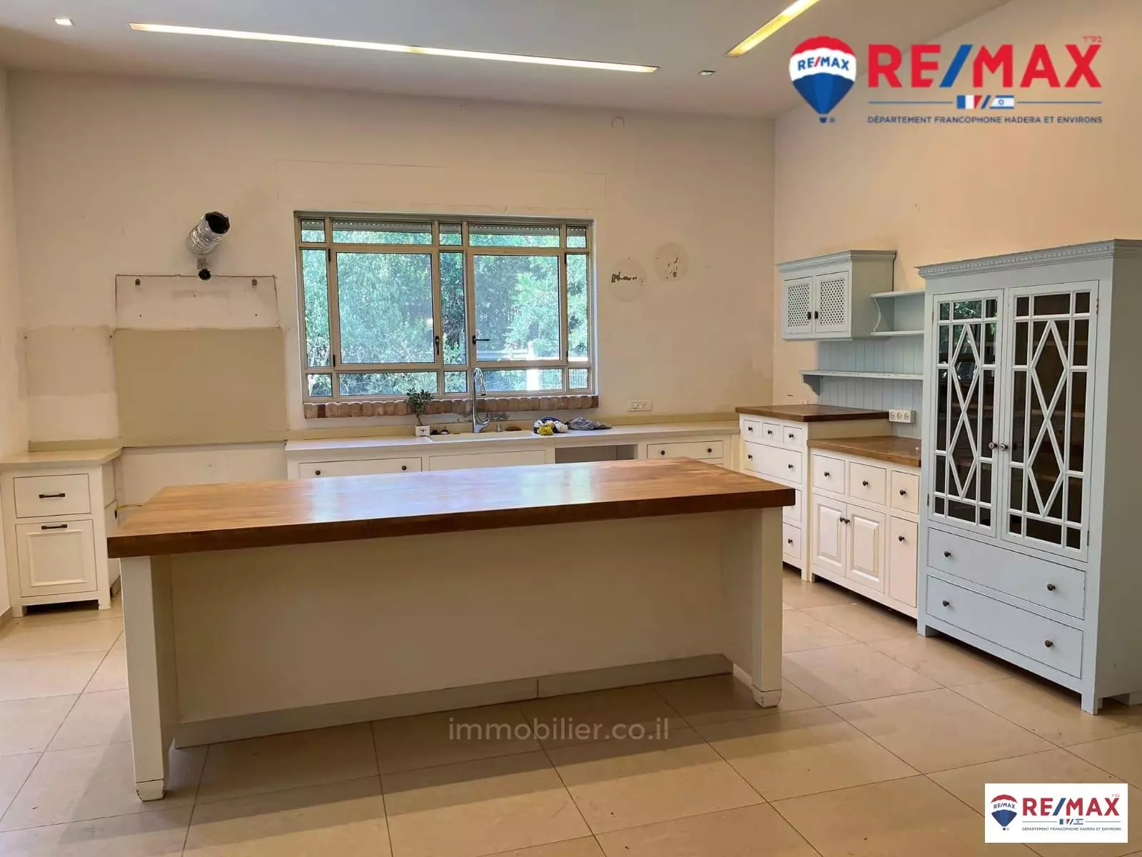 Villa 6 rooms Hadera brandes 379-IBL-363