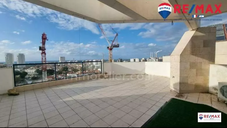 Duplex 4 rooms Hadera Givat olga 379-IBL-371