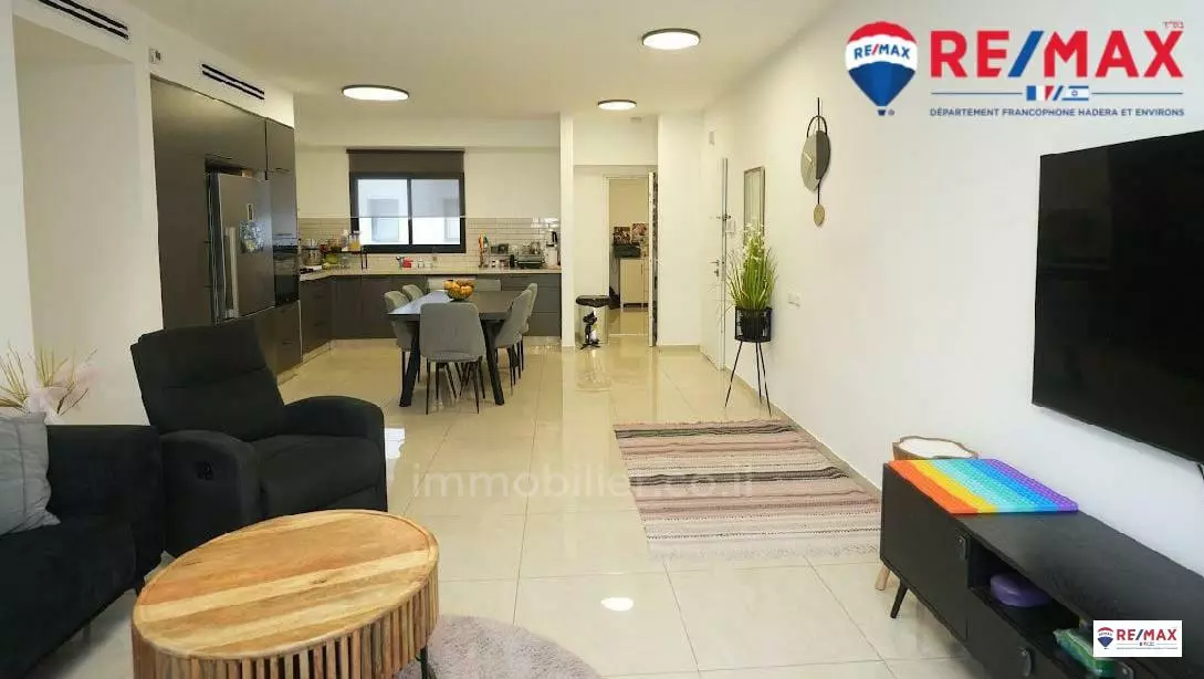 Apartment 5 rooms Hadera City center 379-IBL-373