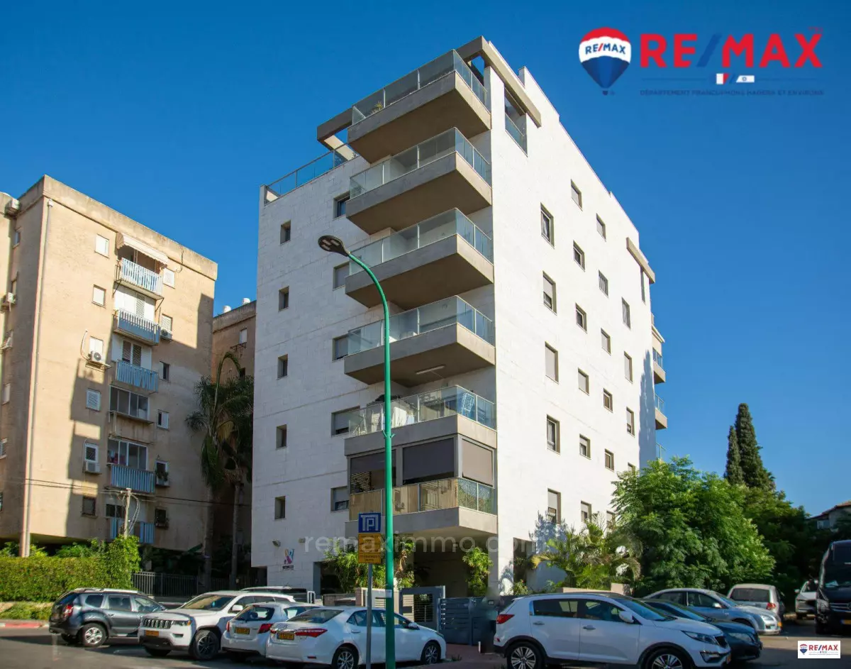 Apartment 4 rooms Hadera City center 379-IBL-378