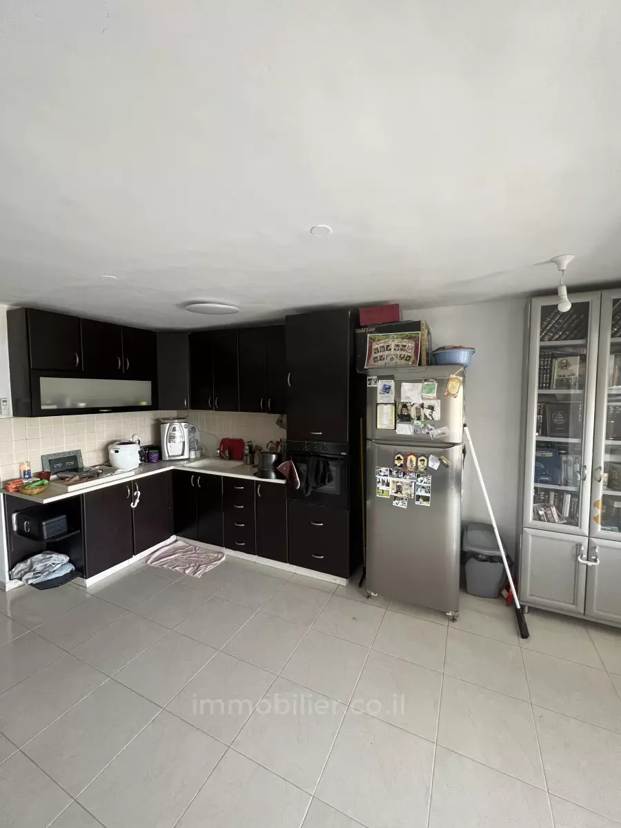 Apartment 4 rooms Jerusalem Kiryat Yovel 424-IBL-308