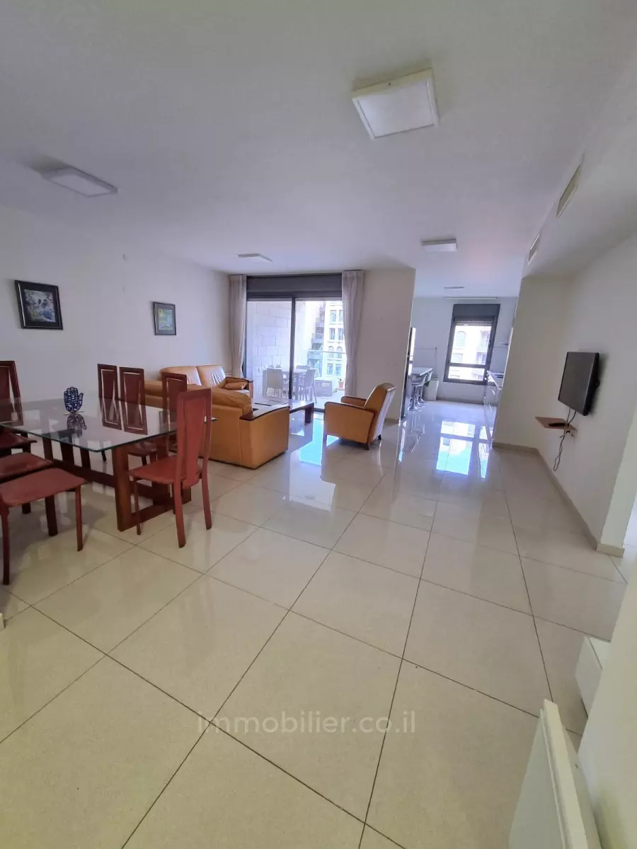 Apartment 4 rooms Jerusalem City center 424-IBL-309