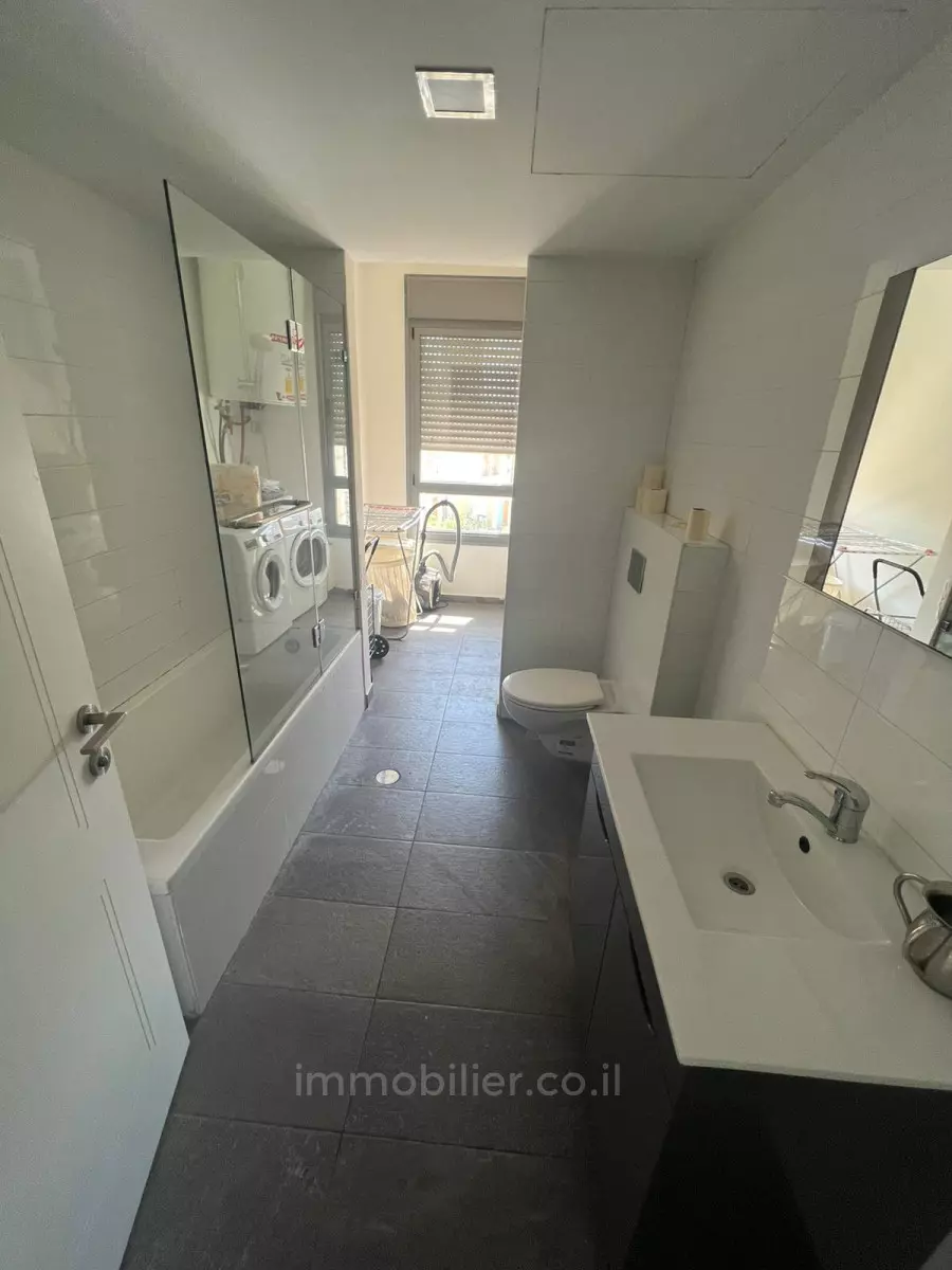 Apartment 4 rooms Jerusalem City center 424-IBL-313