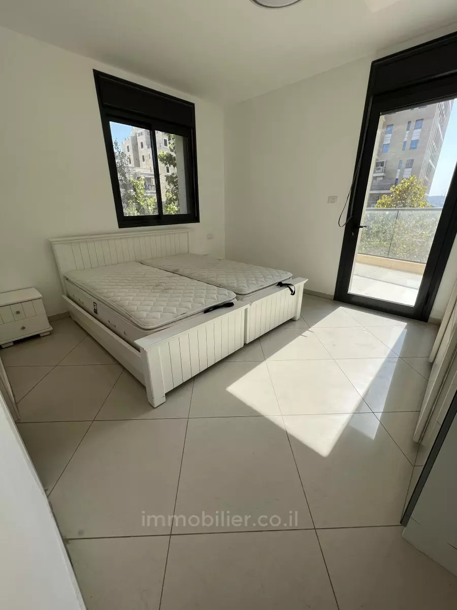 Apartment 6 rooms Jerusalem Beit Vagan 424-IBL-320