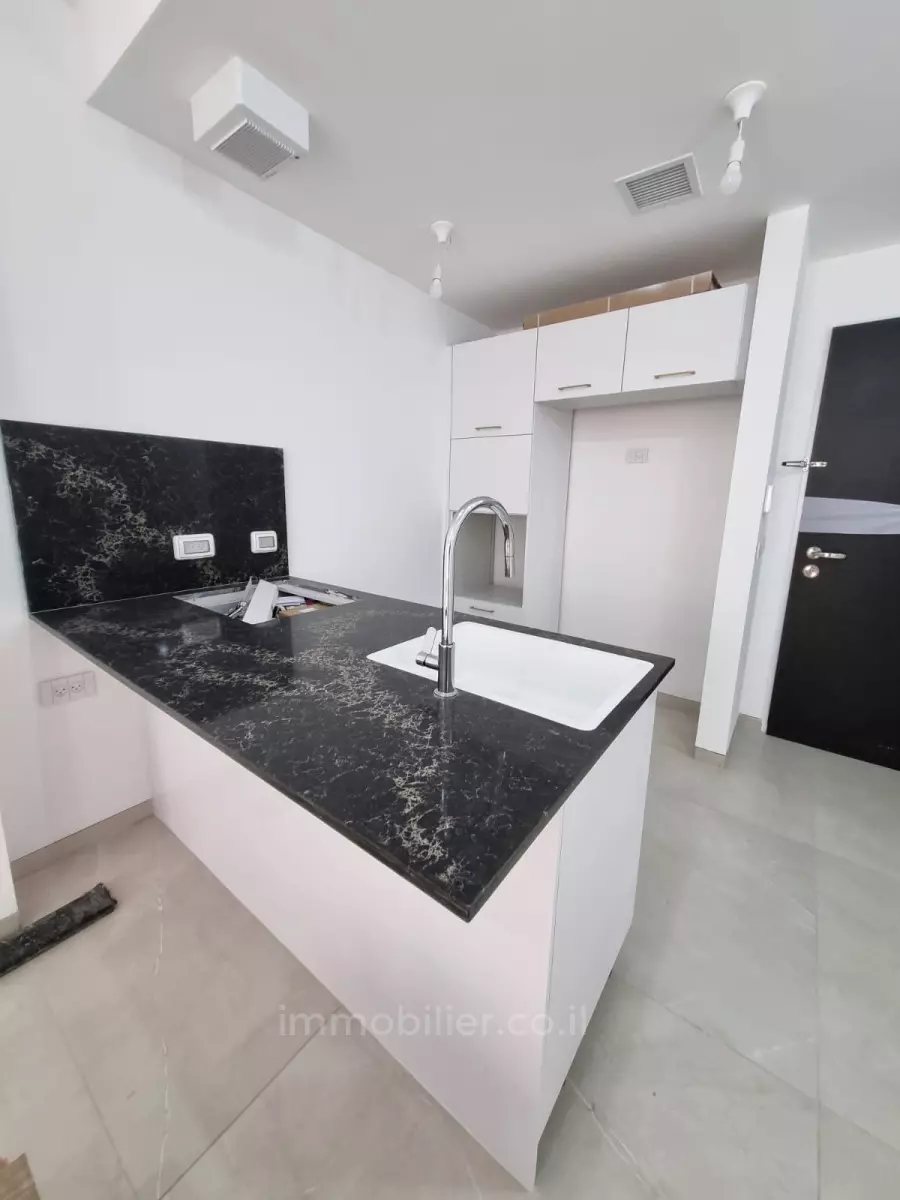 Apartment 2 Rooms Jerusalem City center 424-IBL-329