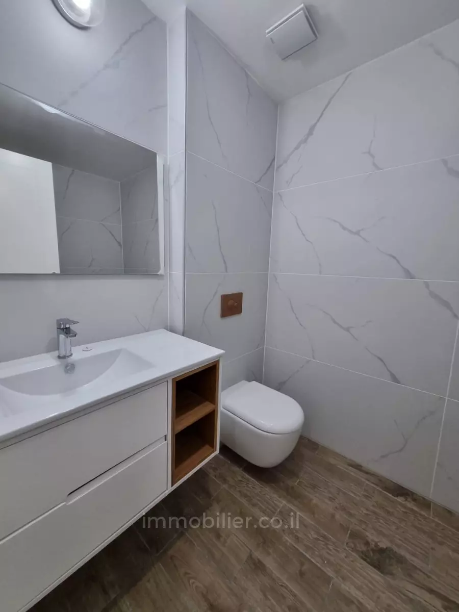 Apartment 2 Rooms Jerusalem City center 424-IBL-329