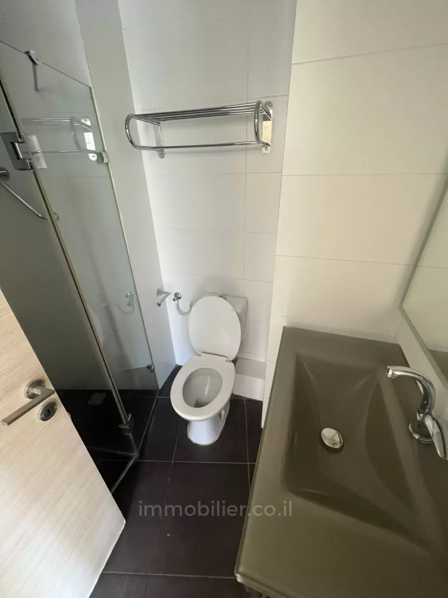 Apartment 1 Rooms Jerusalem City center 424-IBL-332